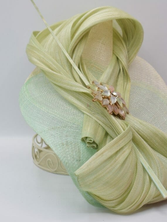Eltallerderegina elegante fiesta madrina bodas bolsos pajaritas moda mujer moda hombre celebración ropa de ceremonia corbatas tocados elegancia