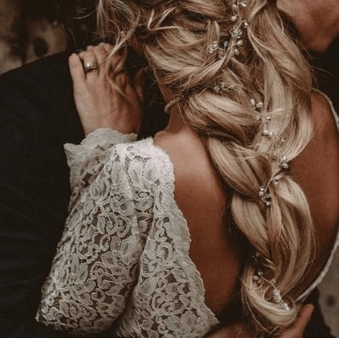 Tu peinado según tu vestido de novia